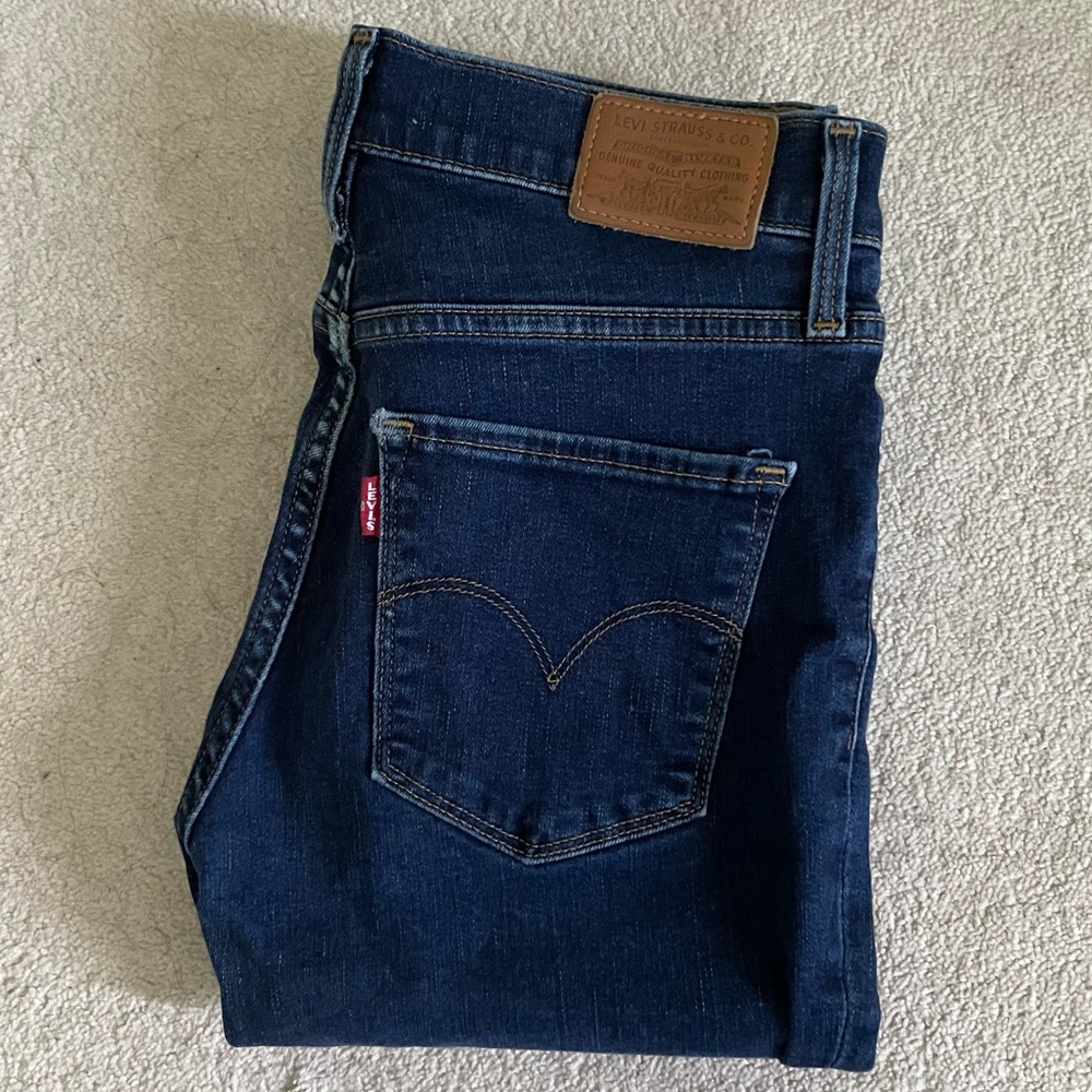 Levi’s 311 shaping skinny jeans, 28”